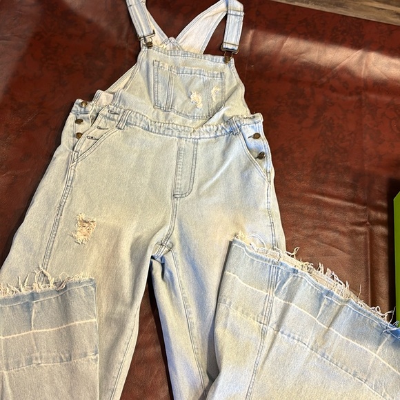 Allen and Amber wide leg overalls - Picture 1 of 5